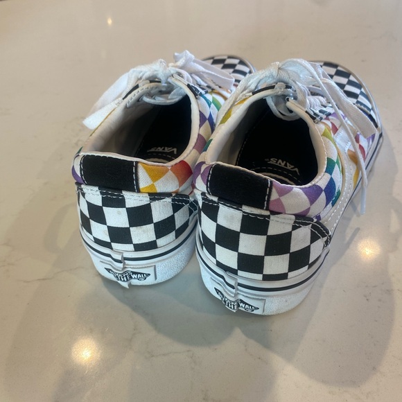 Women’s Vans Rainbow Checkered Multicolored Canvas Sneakers Like New, Size 6 - Picture 2 of 9